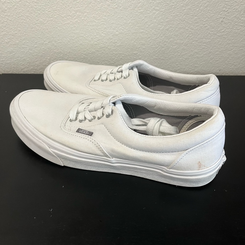 VANS authentic canvas triple white size 8.5 men’s